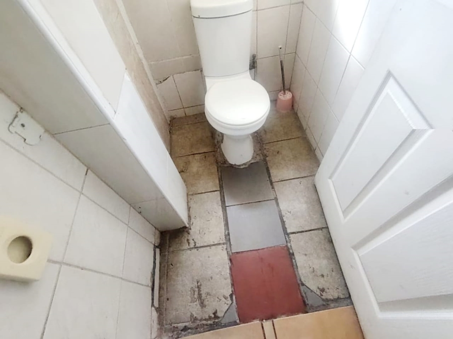 10 Bedroom Property for Sale in Quigney Eastern Cape